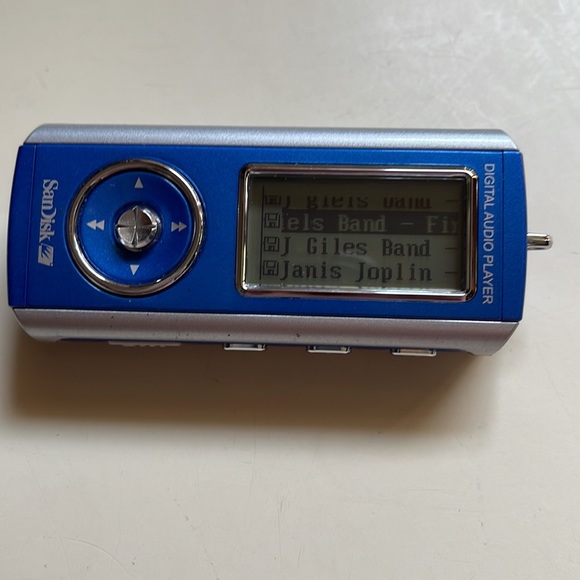 ScanDisk digital audio player - Picture 7 of 7